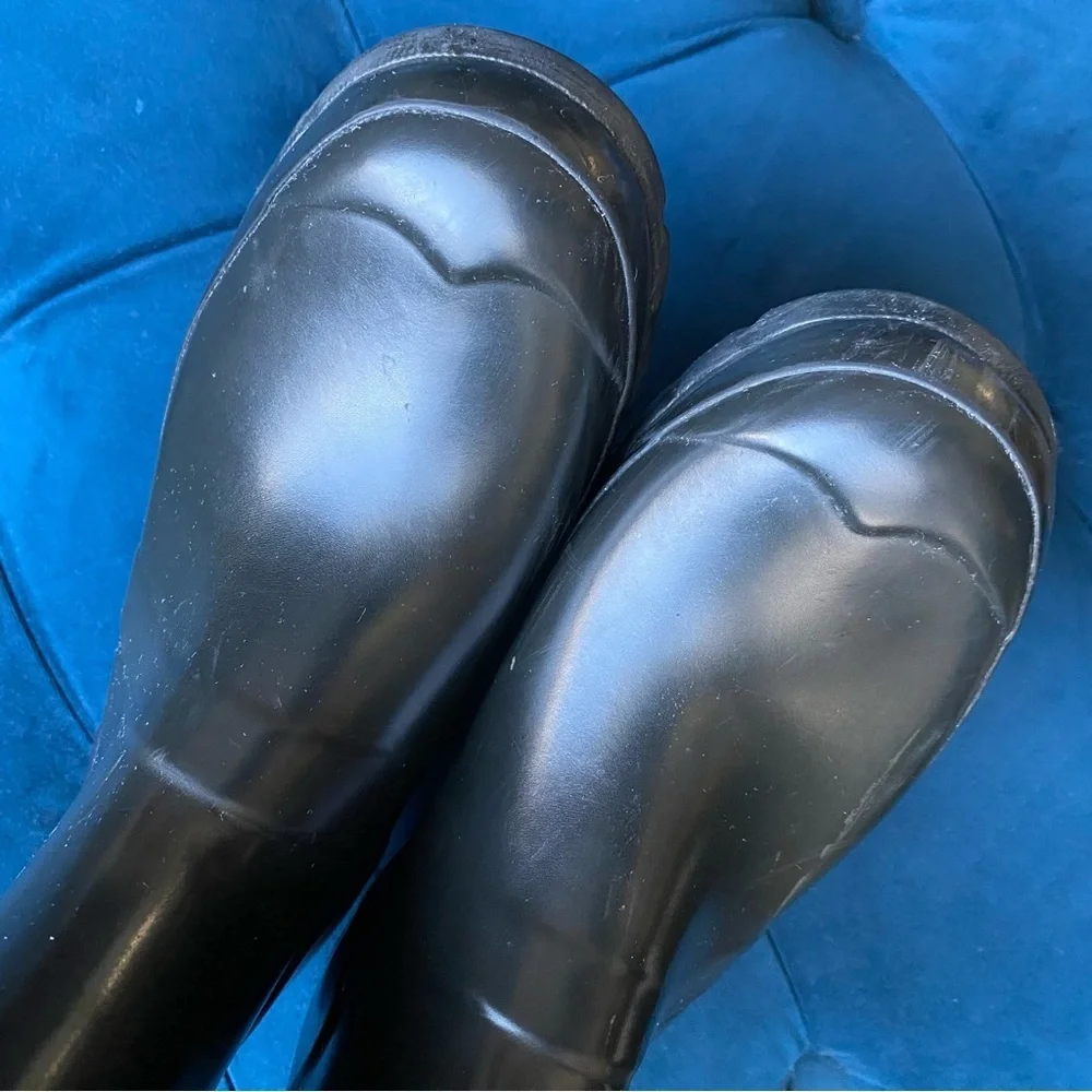 HUNTER BLACK TALL RAINBOOTS